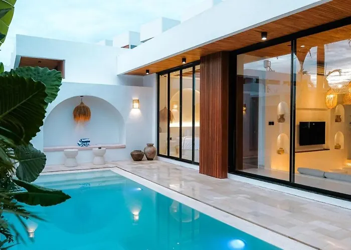 ヴィラ Casa Petak 8 - Tropical Haven Stylish 3br With Pool In Pererenan チャングー