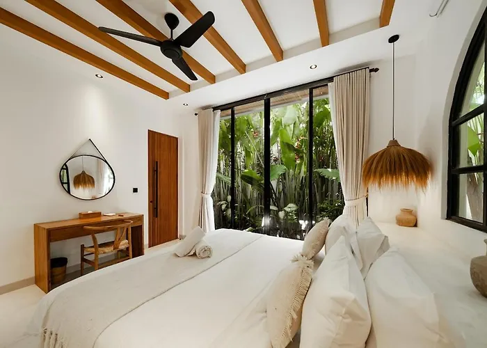 Casa Petak 8 - Tropical Haven Stylish 3br With Pool In Pererenan Villa Canggu (Bali)