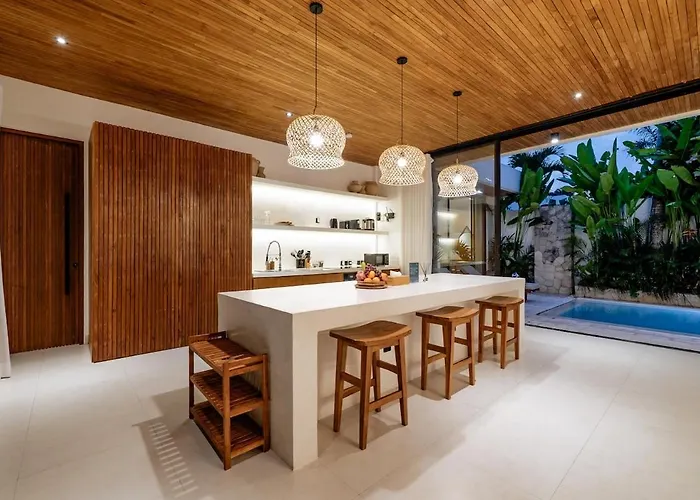 Casa Petak 8 - Tropical Haven Stylish 3br With Pool In Pererenan ヴィラ